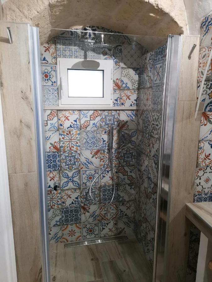 Salo Apartments مانفريدونيا المظهر الخارجي الصورة