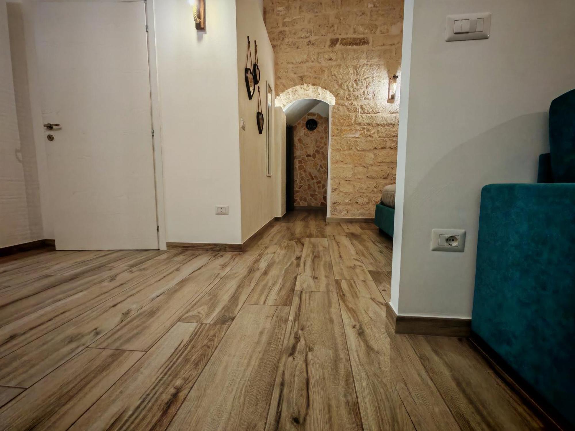 Salo Apartments مانفريدونيا المظهر الخارجي الصورة