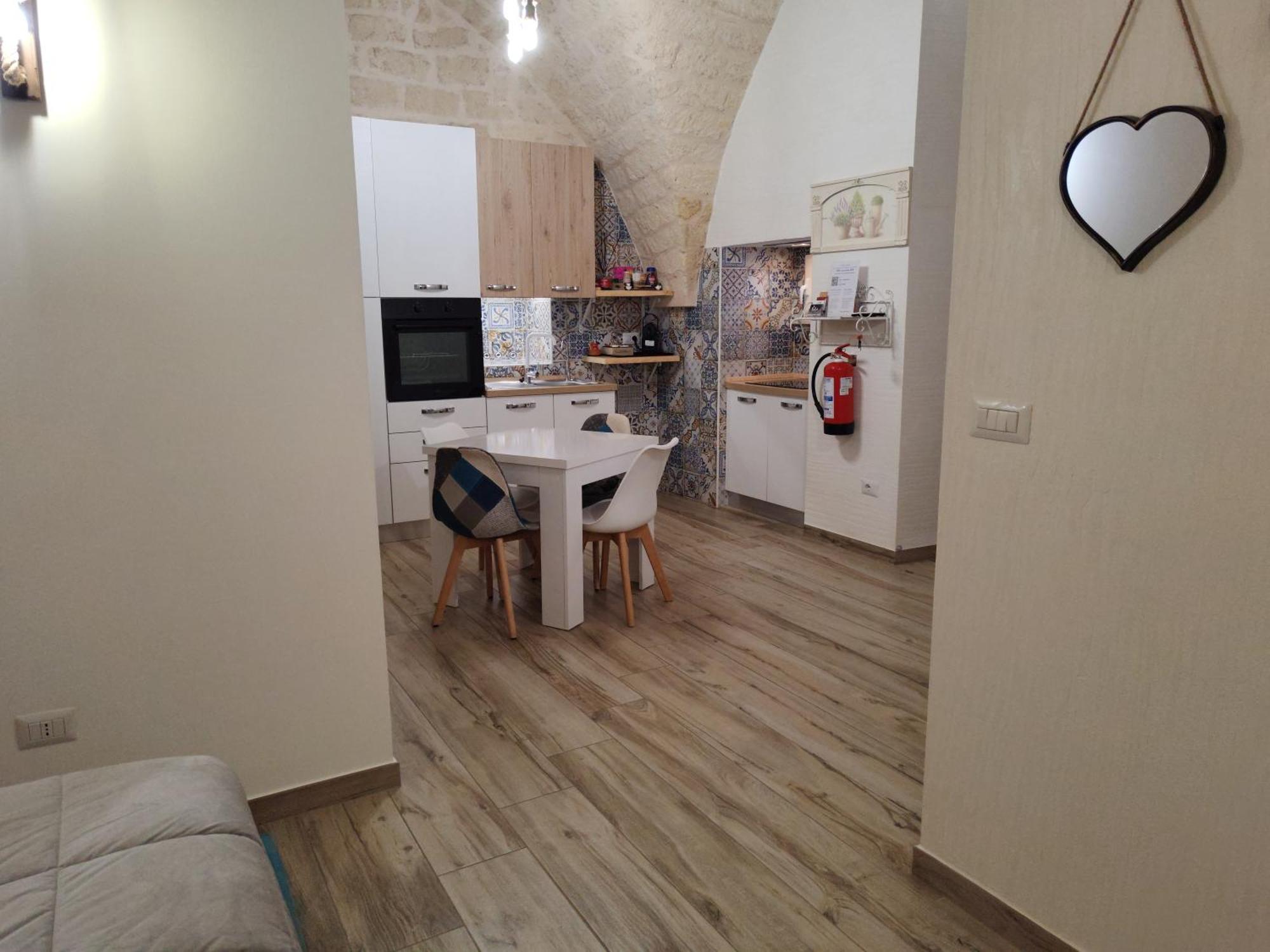 Salo Apartments مانفريدونيا المظهر الخارجي الصورة